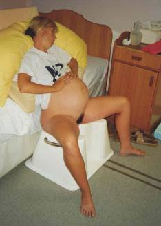 Photo of Helen relaxing on Birthing Seat