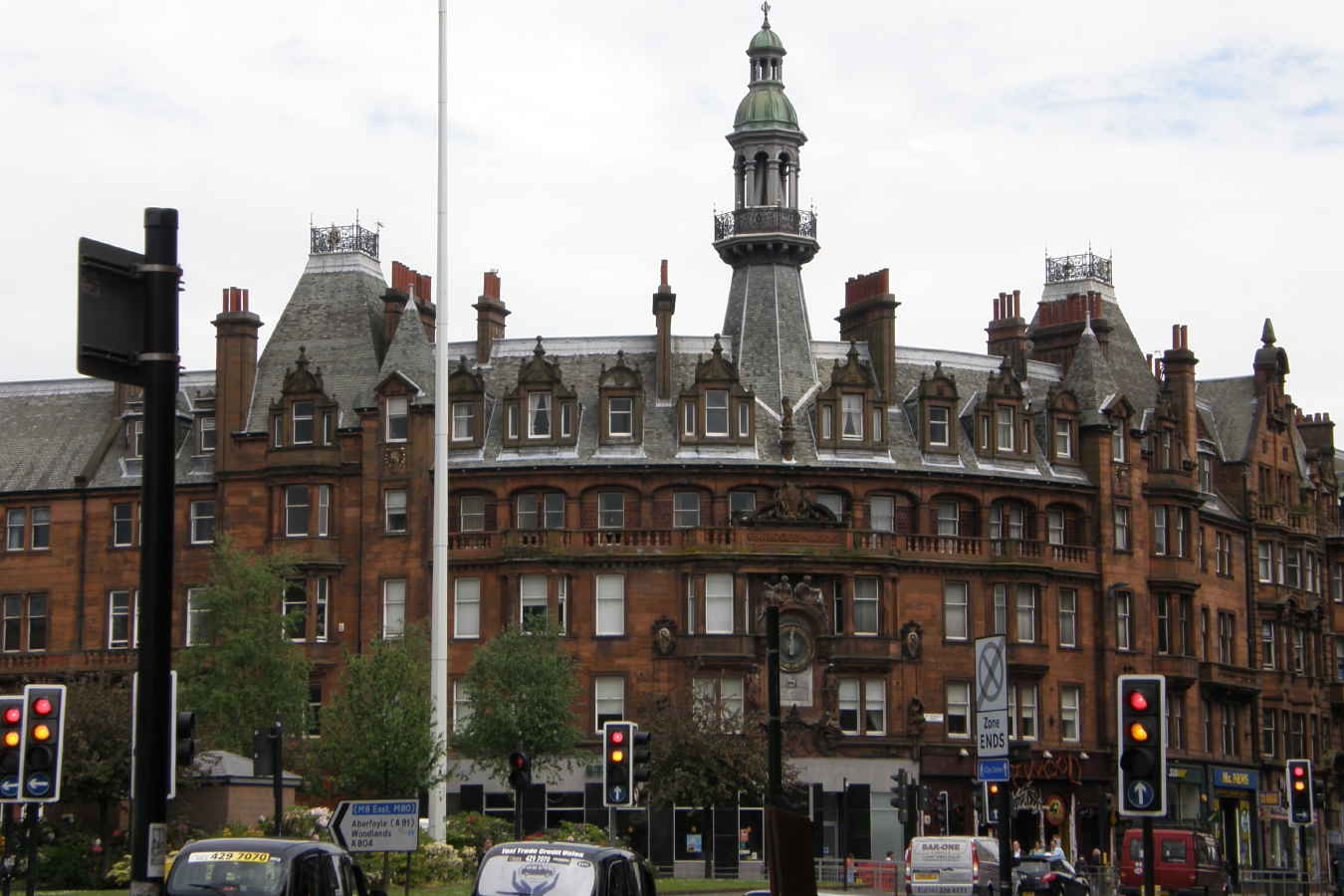 Photo of Glasgow streetscape