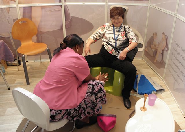 Photo of midwives at Prague trade display
