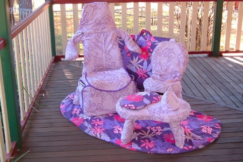 Image of Floor Studio in Padded Pouches