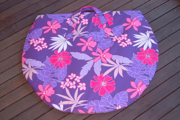 Image of Padded Pouch for Medium Birthing Mat