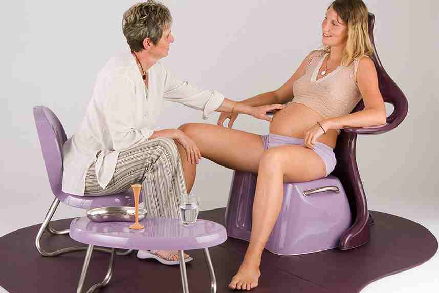 Image of mother and midwife in Floor Studio