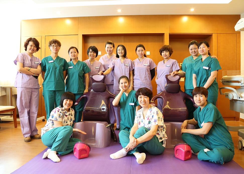 Image of midwives with BirthRite equipment at New Century Women&rsquo;s and Children&rsquo;s Private Hospital in Beijing, China.